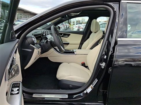 Used 2026 Mercedes-Benz C 300 4MATIC Sedan image 11
