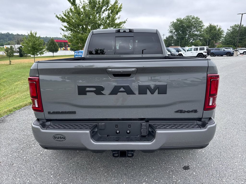 New 2026 RAM 3500 Laramie AWD/4WD image 9