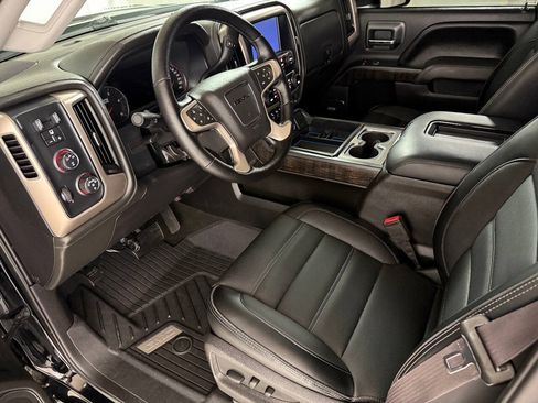 Used 2016 GMC Sierra 2500 Denali w/ Duramax Plus Package AWD/4WD image 46