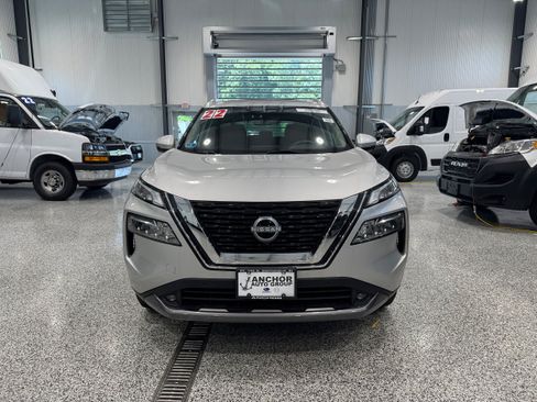 Used 2022 Nissan Rogue SL w/ SL Premium Package AWD/4WD image 2