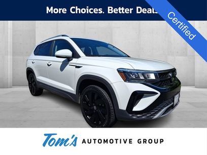 Certified 2023 Volkswagen Taos SE w/ Panoramic Sunroof Package