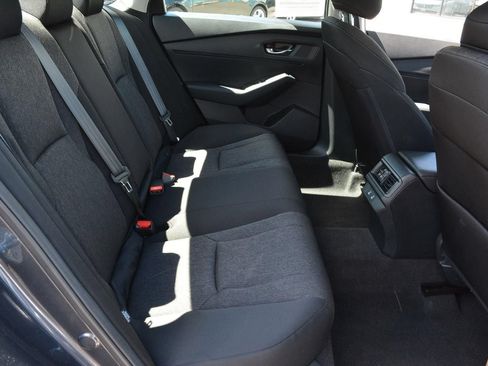Used 2025 Honda Accord SE image 19