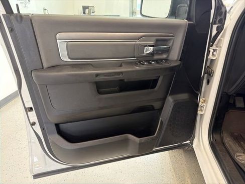 Used 2022 RAM 1500 Classic SLT w/ Protection Group AWD/4WD image 30