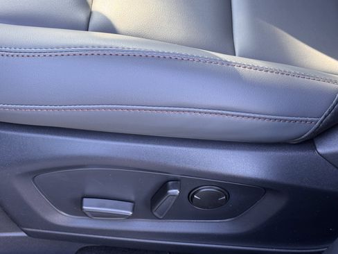 New 2026 Ford Explorer Active w/ Active Comfort Package image 11