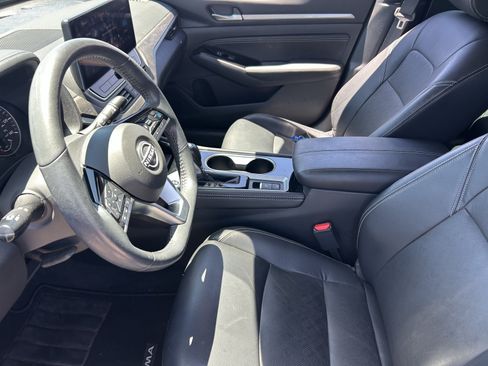 Used 2023 Nissan Altima 2.5 SL FWD image 10