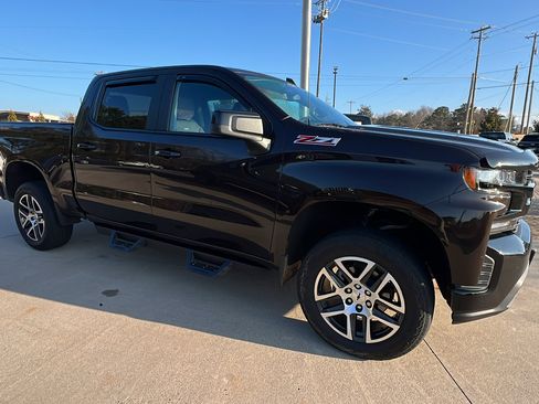 Used 2019 Chevrolet Silverado 1500 LT Trail Boss w/ Convenience Package image 5