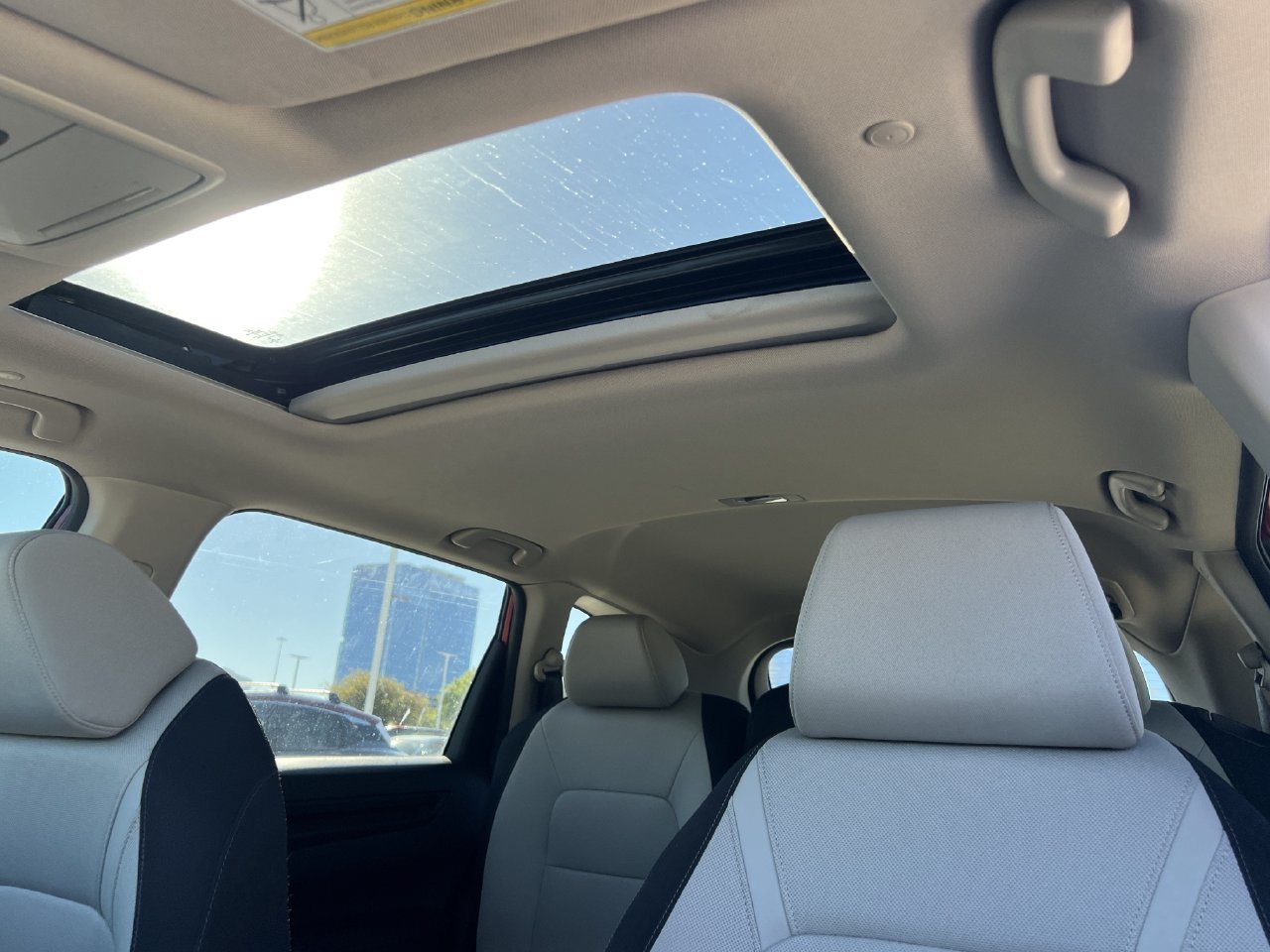 Used 2023 Honda CR-V EX image 9