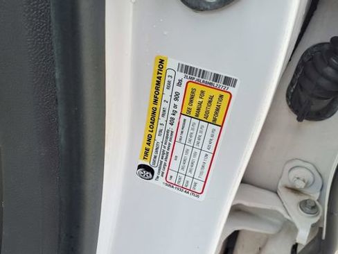 Used 2017 Lincoln MKX Reserve image 34