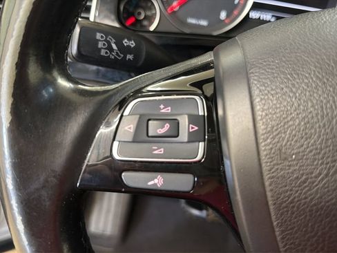 Used 2014 Volkswagen Touareg Sport AWD/4WD image 19