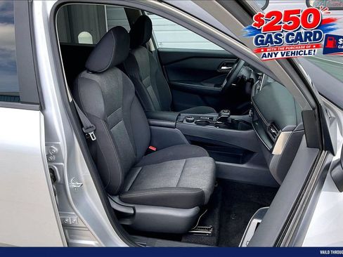 Used 2024 Nissan Rogue SV AWD/4WD image 7