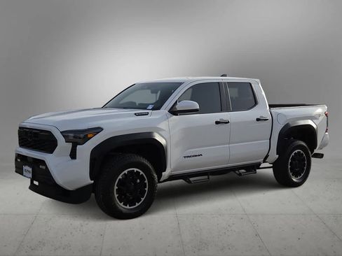 Used 2026 Toyota Tacoma TRD Off-Road image 1