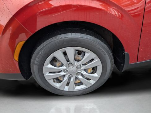 Certified 2021 Kia Soul LX image 14