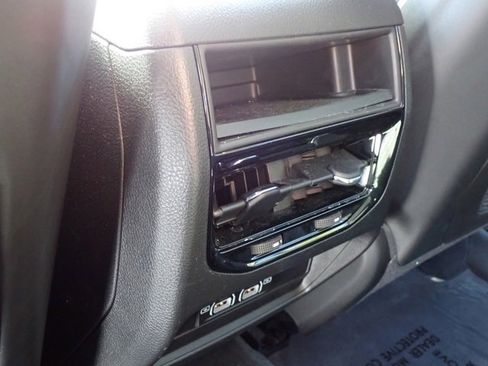 Certified 2023 Jeep Grand Cherokee Laredo image 19