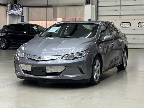Used 2018 Chevrolet Volt LT w/ Comfort Package image 5