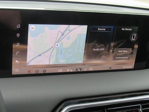 New 2026 Nissan Armada SL w/ Captain's Chari Seat Package image 18