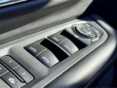 Used 2023 Chevrolet Tahoe LT image 18