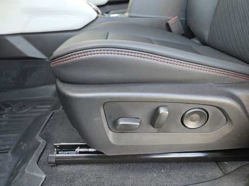 New 2026 GMC Canyon AT4X image 17