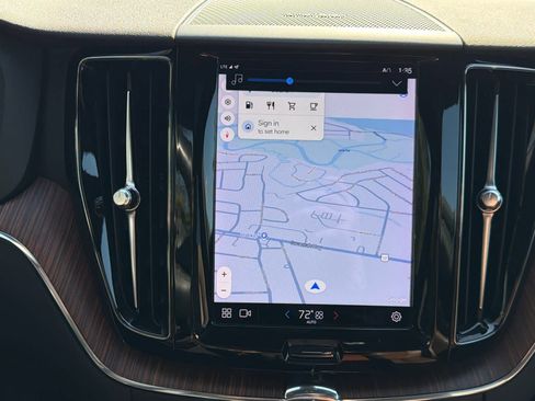 Certified 2023 Volvo XC60 B5 Plus w/ Protection Package Premier image 32