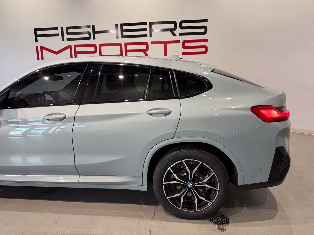 Used 2024 BMW X4 xDrive30i w/ Premium Package AWD/4WD image 6