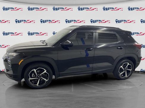 Used 2022 Chevrolet TrailBlazer RS w/ Technology Package image 6