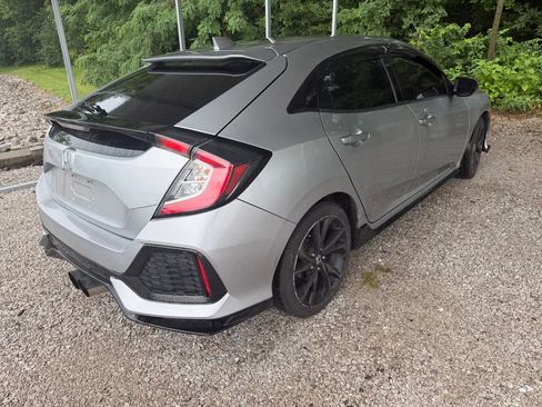 Used 2018 Honda Civic Sport image 4