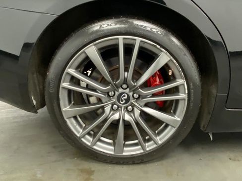 Used 2017 INFINITI Q50 Red Sport 400 image 16