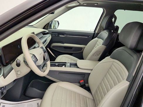 Used 2024 Kia EV9 Land AWD/4WD image 21