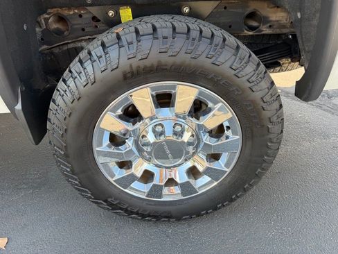 Used 2016 GMC Sierra 2500 Denali w/ Duramax Plus Package AWD/4WD image 22