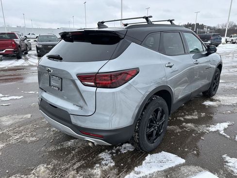 Used 2023 Chevrolet Blazer LT w/ Convenience Package image 9