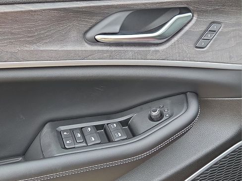 New 2026 Jeep Grand Cherokee L Limited AWD/4WD image 13