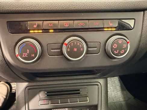 Used 2016 Volkswagen Tiguan R-Line image 35