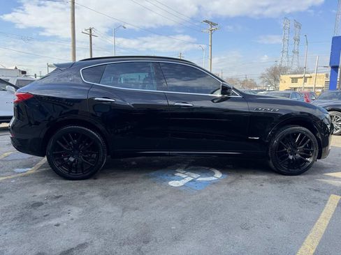 Used 2018 Maserati Levante GranSport image 4