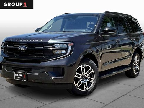 New 2025 Ford Expedition Active image 1