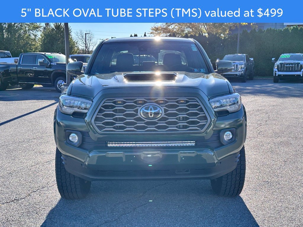 Used 2022 Toyota Tacoma TRD Sport AWD/4WD image 5