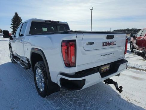 Used 2021 GMC Sierra 3500 Denali w/ Denali Ultimate Package image 3