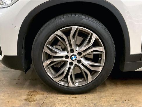 Used 2016 BMW X1 xDrive28i AWD/4WD image 12