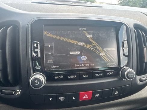 Used 2014 FIAT 500L Trekking w/ Popular Equipment Group FWD image 13