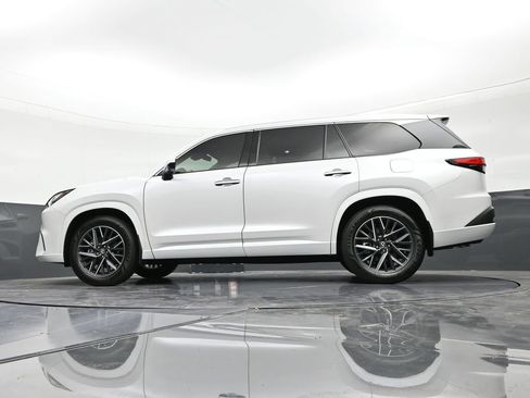 Used 2025 Lexus TX 350 AWD w/ Technology Package image 20