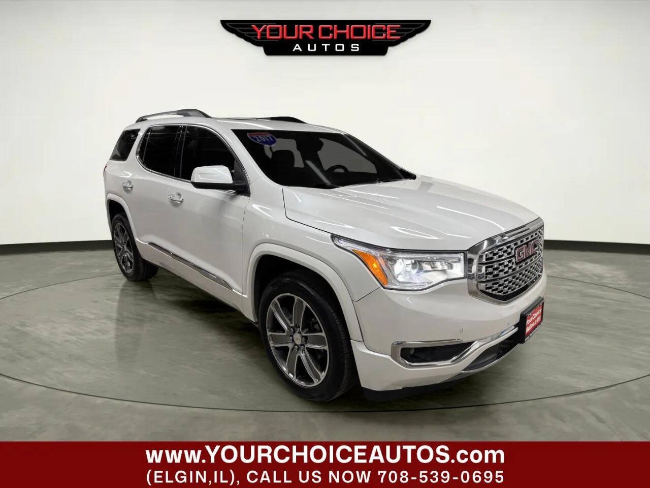 Used 2017 GMC Acadia Denali w/ Technology Package AWD/4WD image 10