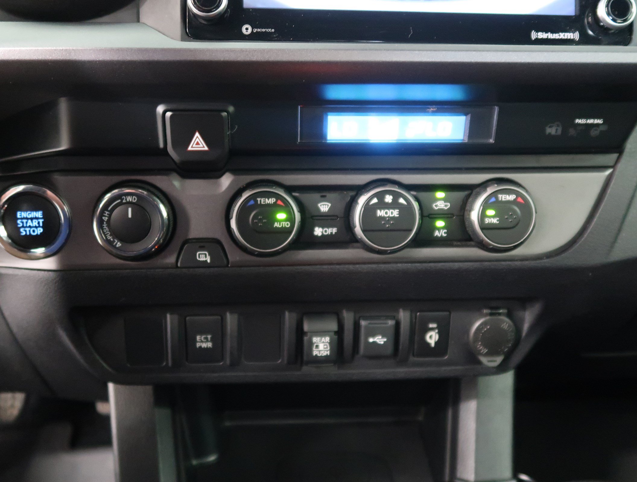 Used 2021 Toyota Tacoma TRD Off-Road AWD/4WD image 31