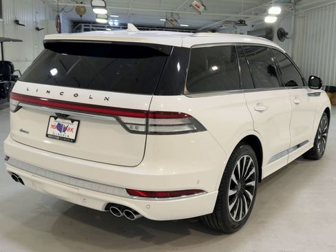 Used 2023 Lincoln Aviator Black Label Grand Touring w/ Class IV Trailer Tow Package image 9