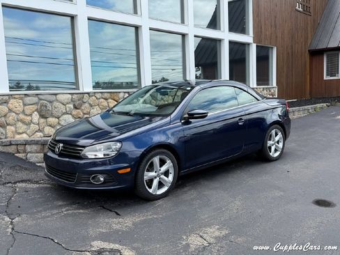 Used 2012 Volkswagen Eos Lux FWD image 22
