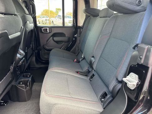 New 2025 Jeep Gladiator Rubicon image 7