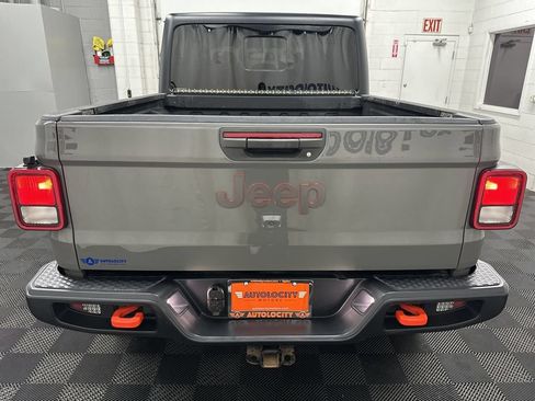 Used 2022 Jeep Gladiator Mojave w/ Cold Weather Group AWD/4WD image 9