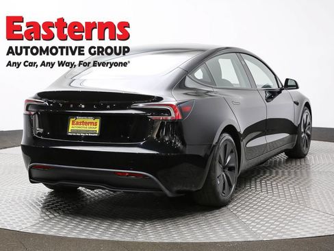 Used 2024 Tesla Model 3 Standard Range RWD image 5