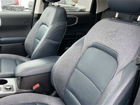 Used 2024 Ford Bronco Sport Outer Banks w/ Tech Package image 30