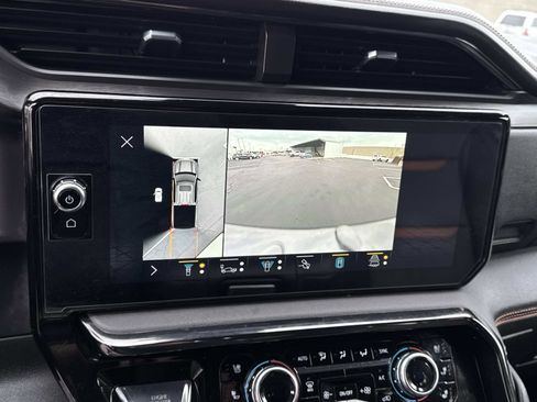 Used 2022 GMC Sierra 1500 AT4 w/ AT4 Premium Package image 12