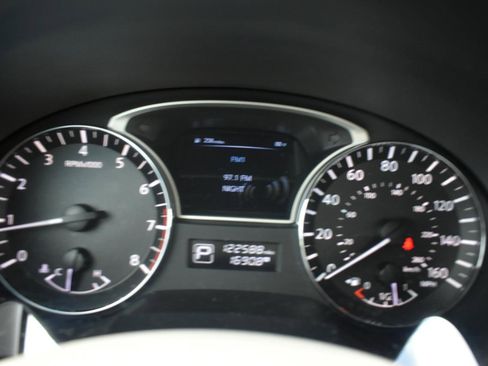 Used 2014 Nissan Altima 2.5 FWD image 17