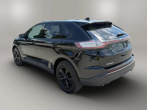 Used 2018 Ford Edge SE FWD image 5