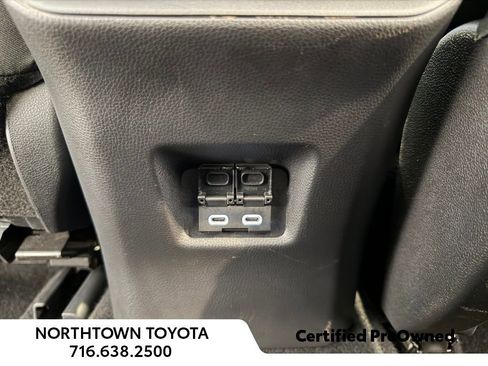 Used 2024 Toyota RAV4 XLE AWD/4WD image 18